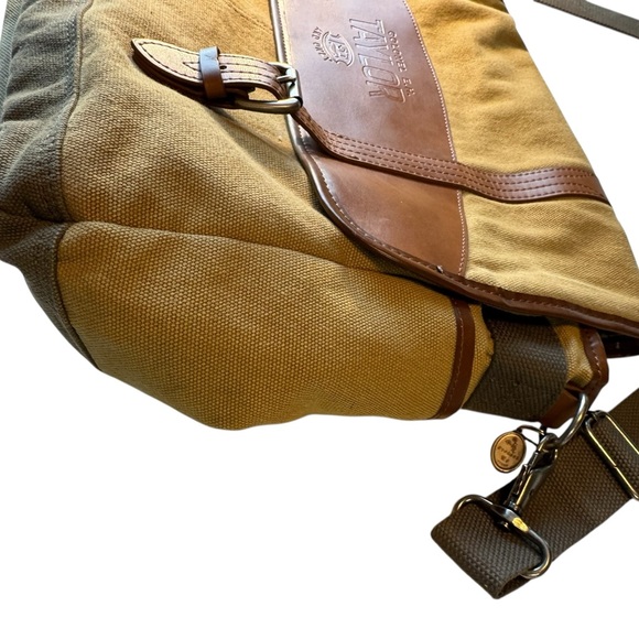 Colonel EH Taylor Bourbon Cutter & Buck Promo Brown Men’s Laptop Messenger Bag - Picture 4 of 16